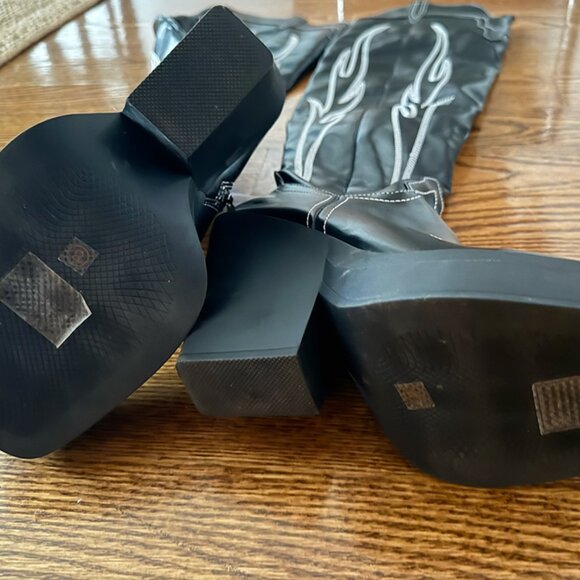 Black Flame Stitch Platform Boots – Over-the-Knee / Y2K / Western Punk - Picture 6 of 6